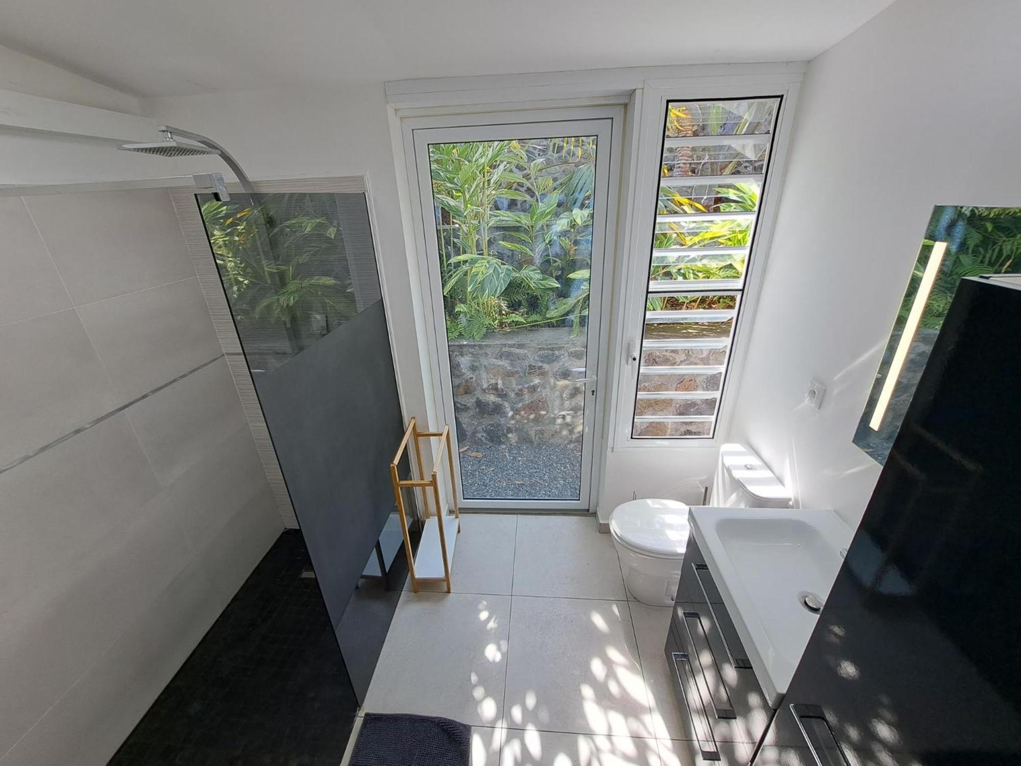 Villa Tropicale - Meuble De Tourisme 4 Etoiles Saint-Gilles-les Bains Exteriér fotografie